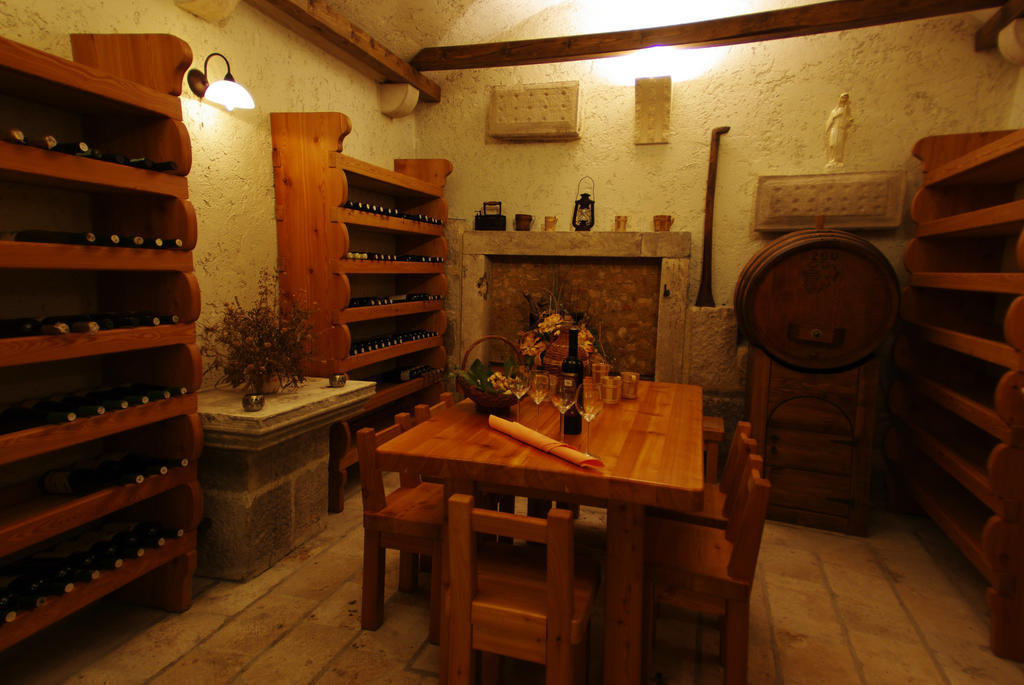 Hotel Villa Marija Tučepi Buitenkant foto