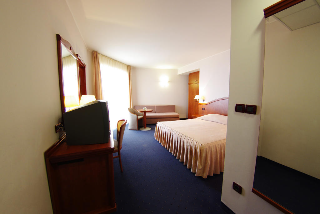 Hotel Villa Marija Tučepi Kamer foto