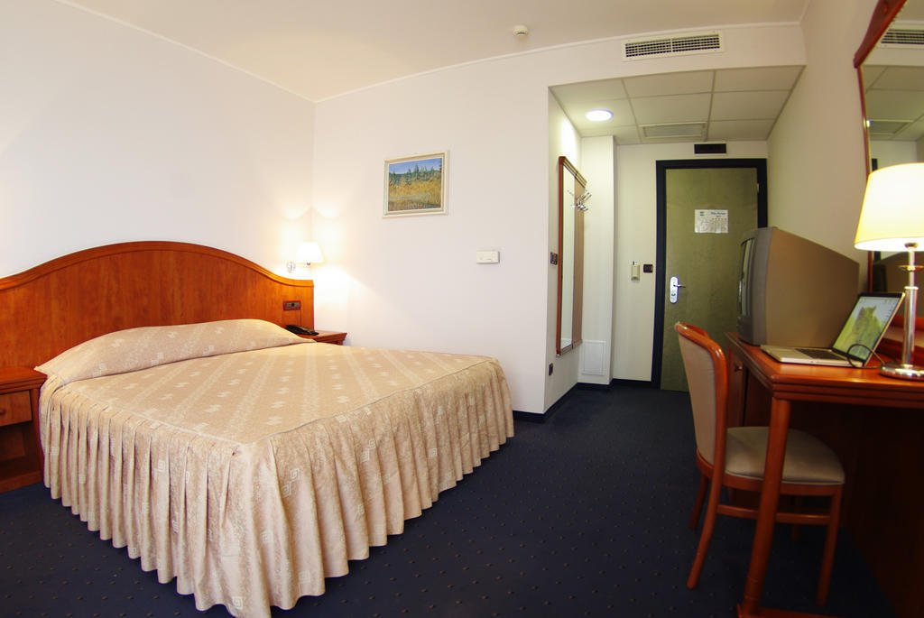 Hotel Villa Marija Tučepi Kamer foto